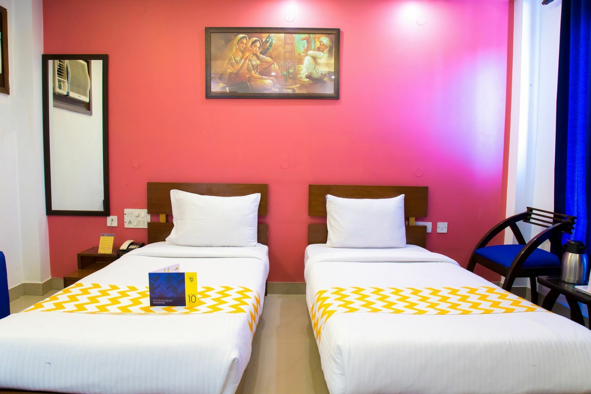 Fabhotel The Residency Dlf Galleria Gurgaon Esterno foto