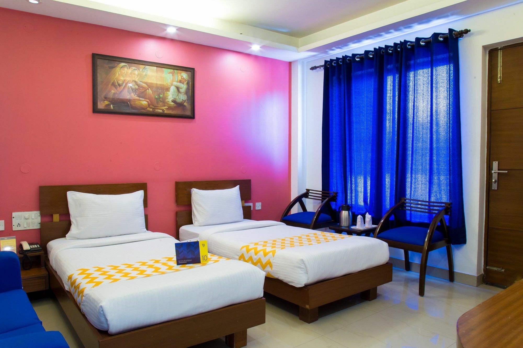 Fabhotel The Residency Dlf Galleria Gurgaon Esterno foto